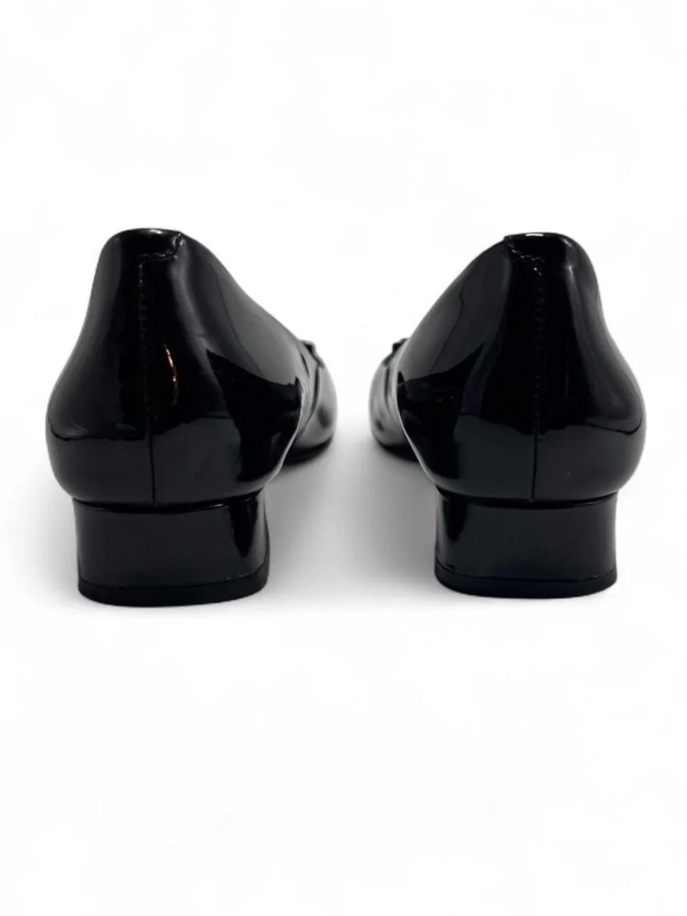 Tory Burch Gigi Pumps, glossy black patent leather, classic round toe, 